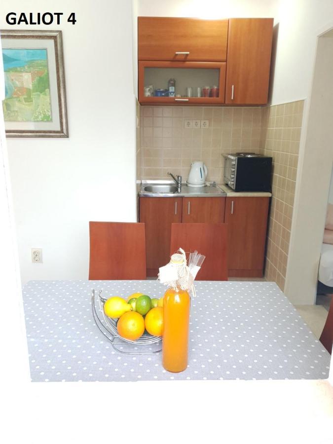 Apartmani Galiot Igalo Extérieur photo
