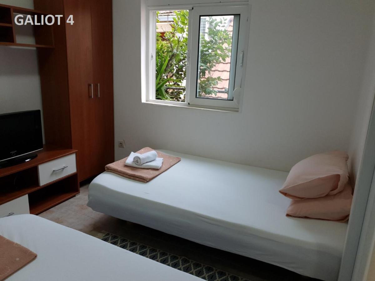 Apartmani Galiot Igalo Extérieur photo