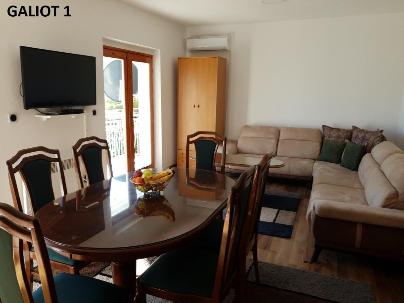 Apartmani Galiot Igalo Chambre photo